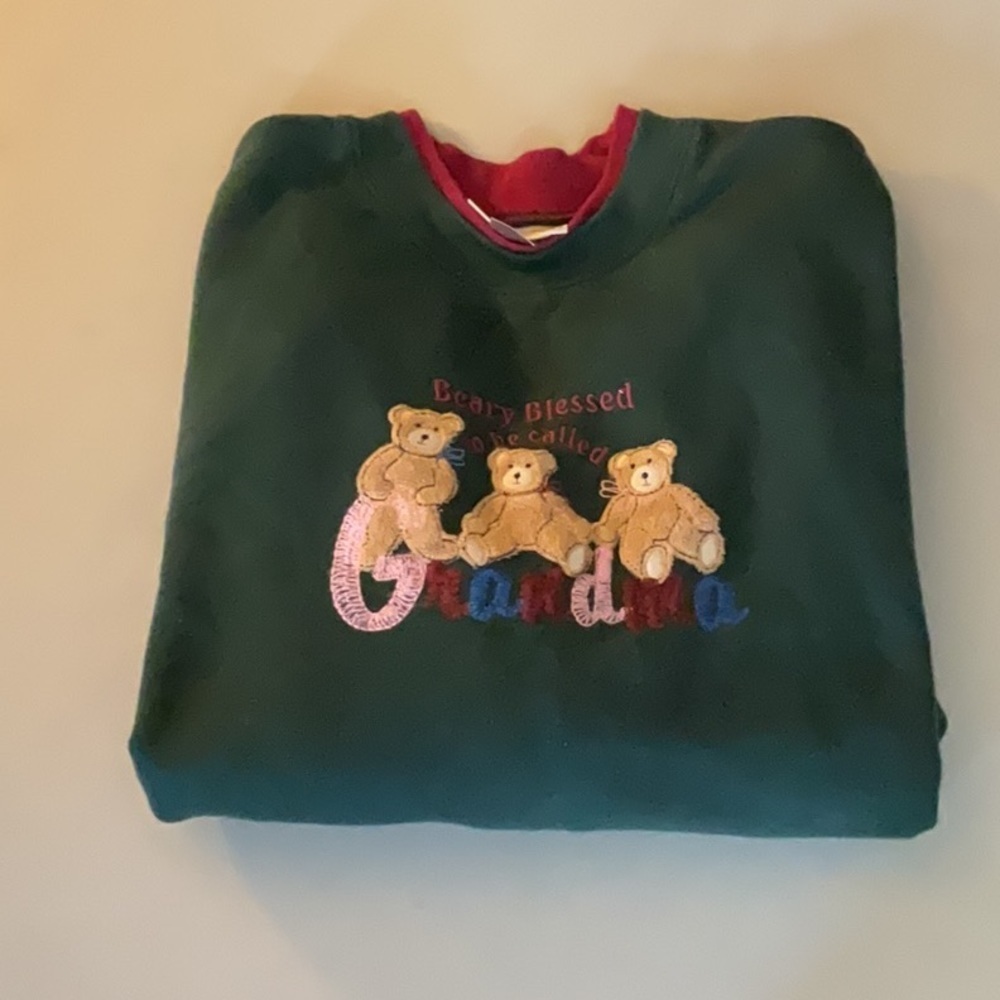 EUC woman’s M&C sportswear sweater